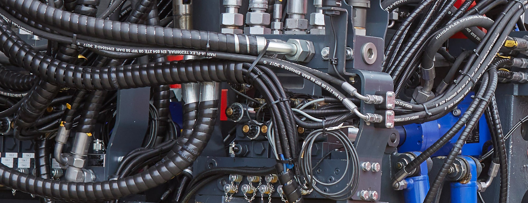 Schläuche und Schlauchleitungen Ihr Systempartner für Hydraulik